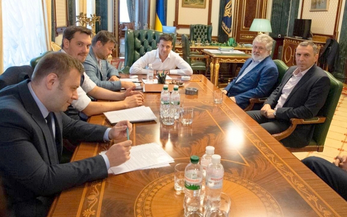 Гончарук каже, що Зеленський і Коломойський шукають “компроміс” щодо Приватбанку — ЗМІ