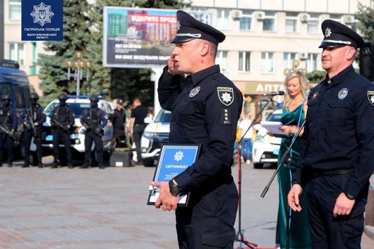 У Рівному відзначили шістьох франківських патрульних (ФОТО)