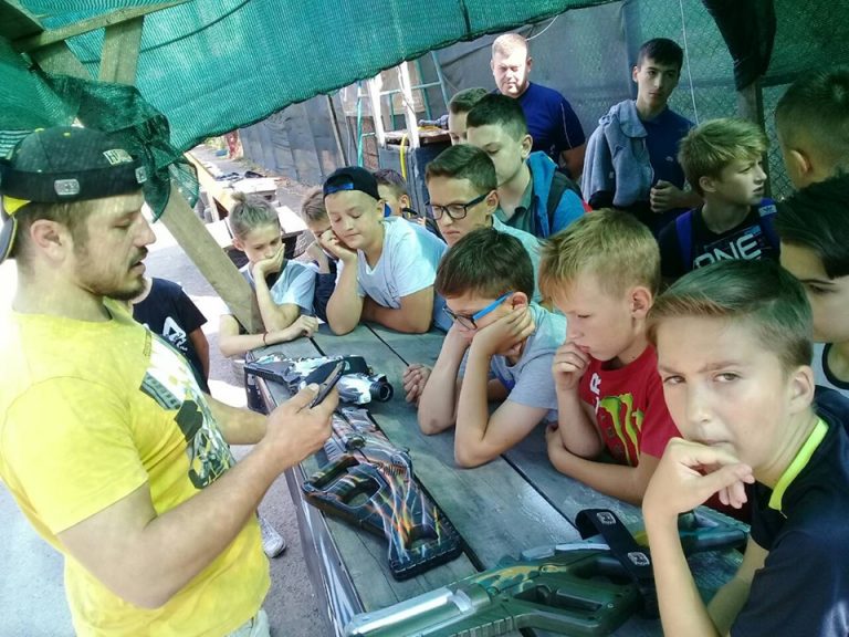 В Івано-Франківську стартували змагання з лазертагу серед школярів (ФОТО)