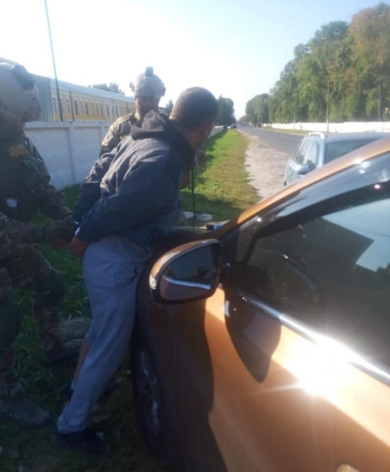 Поліція затримала підозрюваного у замаху на вбивство в Косові (ФОТО)