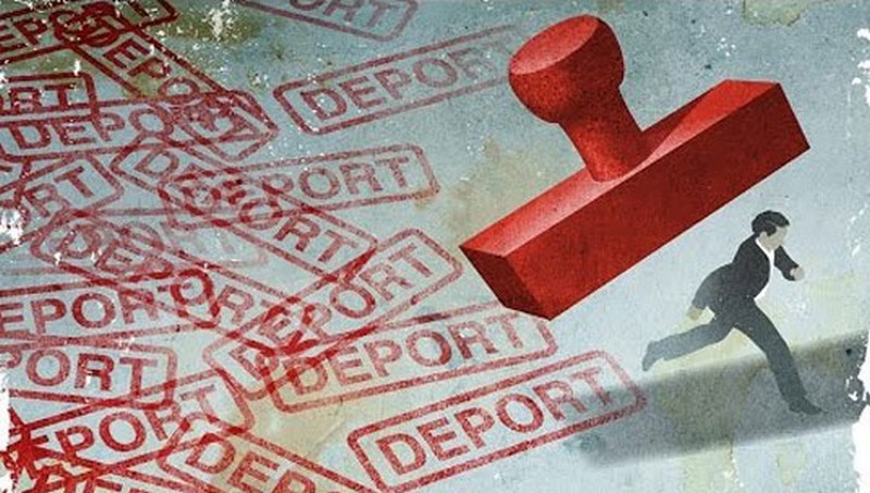 З Прикарпаття примусово депортували ще двох іноземців