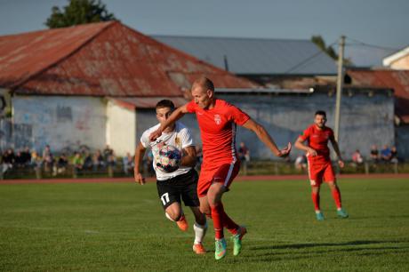 Футболісти “Калуша” у додатковий час “вирвали” перемогу в Чернівцях (ВІДЕО)