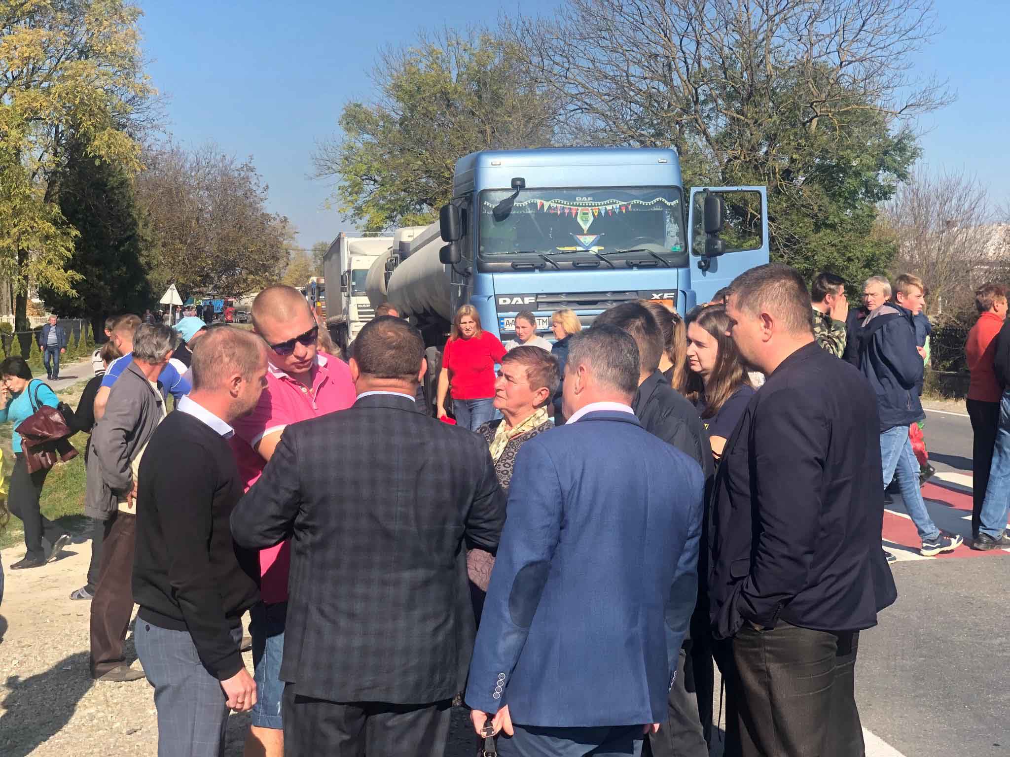 У Галицькому районі розблокували дорогу Івано-Франківськ – Львів (ФОТО)