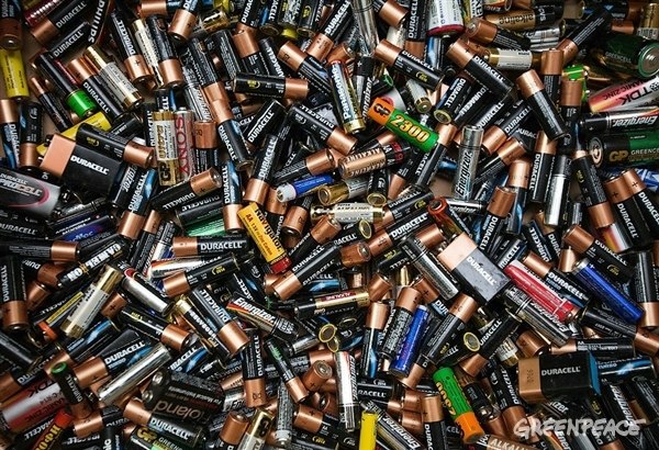 Цьогоріч франківці здали на утилізацію 200 кг батарейок, 10 кг ртуті та тисячу люмінісцентних ламп