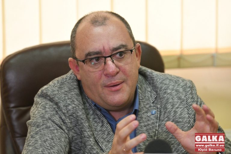 Івано-Франківська райрада вимагає від уряду скасувати розпорядження про виділення лісів родичам Фріса