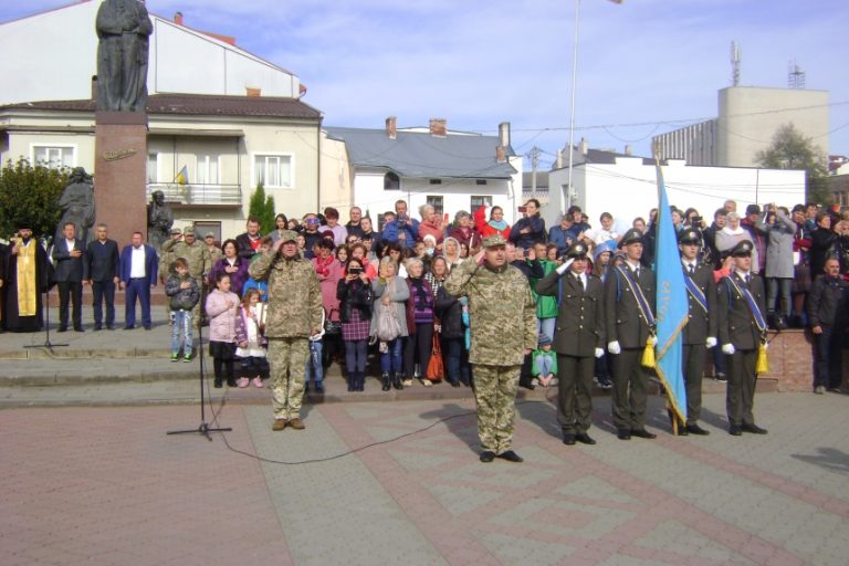 Понад 130 ліцеїстів Прикарпатського військово-спортивного ліцею-інтернату урочисто склали клятву (ФОТО)