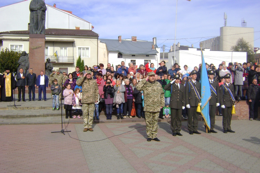 Понад 130 ліцеїстів Прикарпатського військово-спортивного ліцею-інтернату урочисто склали клятву (ФОТО)
