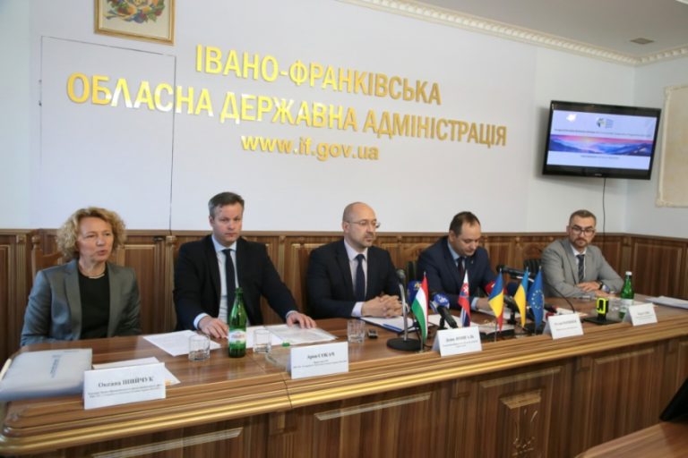 Прикарпаття отримає близько 2,5 мільйонів євро на розвиток регіону