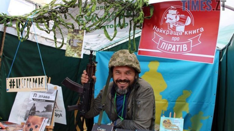 Військовий-письменник Василь Піддубний презентує книгу у Франківську