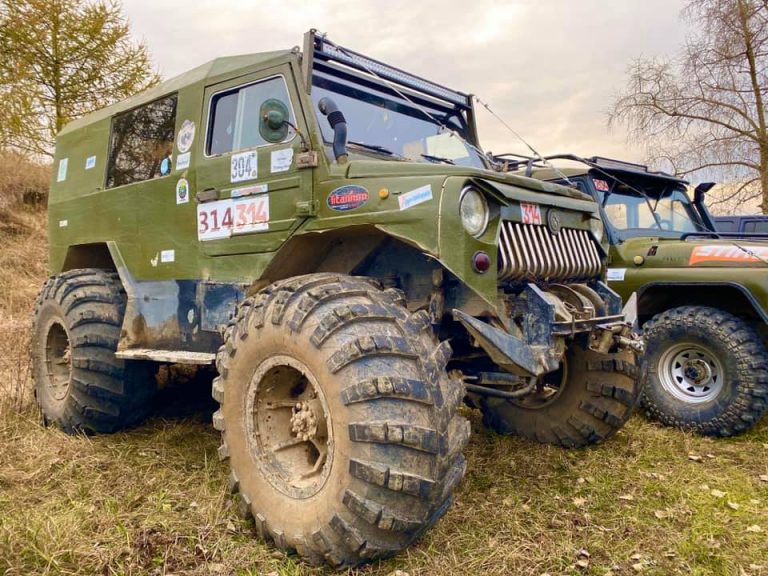 Як гонщики з кількох областей підкорювали екстремальні маршрути рогатинських лісів (ФОТО)