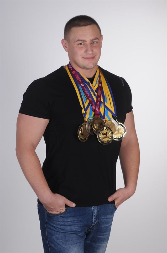 “Золото” чемпіонату світу здобув прикарпатський пауерліфтер (ФОТО)