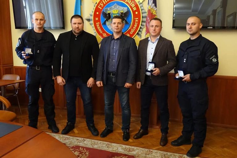 Високопосадовець МВС відзначив прикарпатських правоохоронців (ФОТО)