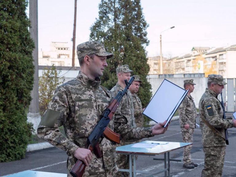 Прикарпатські резервісти вирушили на навчальні збори (ФОТО)