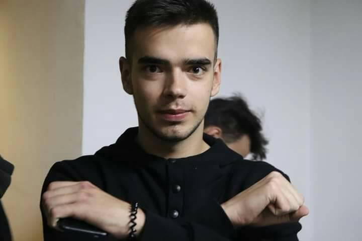 У Франківську влаштують “Мистецькі обійми”, аби допомогти 20-річному Євгену Барану