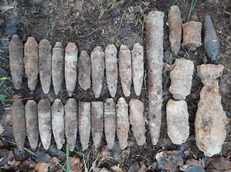 На Коломийщині піротехніки знайшли ще майже 30 застарілих боєприпасів (ФОТОФАКТ)