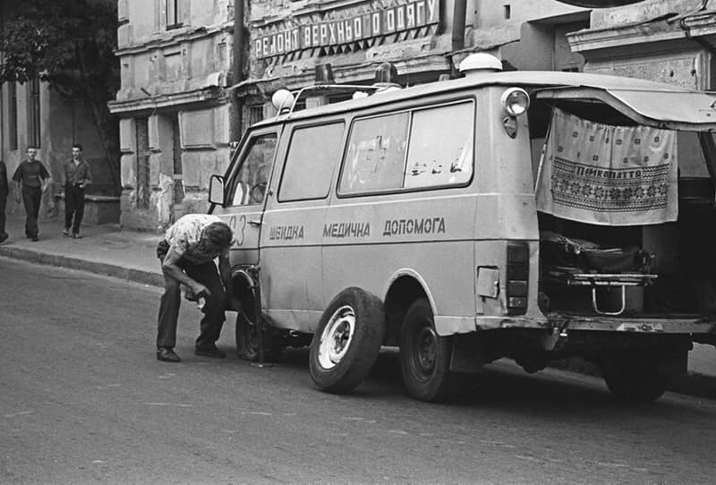 У мережі з’явилися нові світлини Івано-Франківська та області у 90-их (ФОТО)