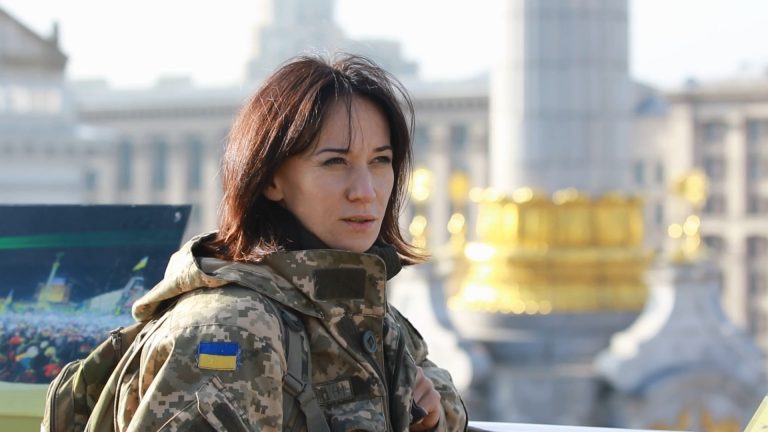 ДБР проводить обшук у волонтерки Звіробій (ВІДЕО)