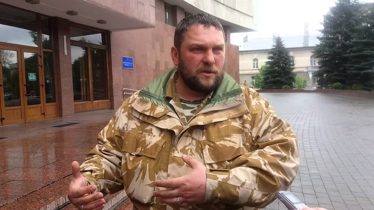 Ви стравлюєте громаду і бійців, – атовець Андрій Долик емоційно звернувся до мера