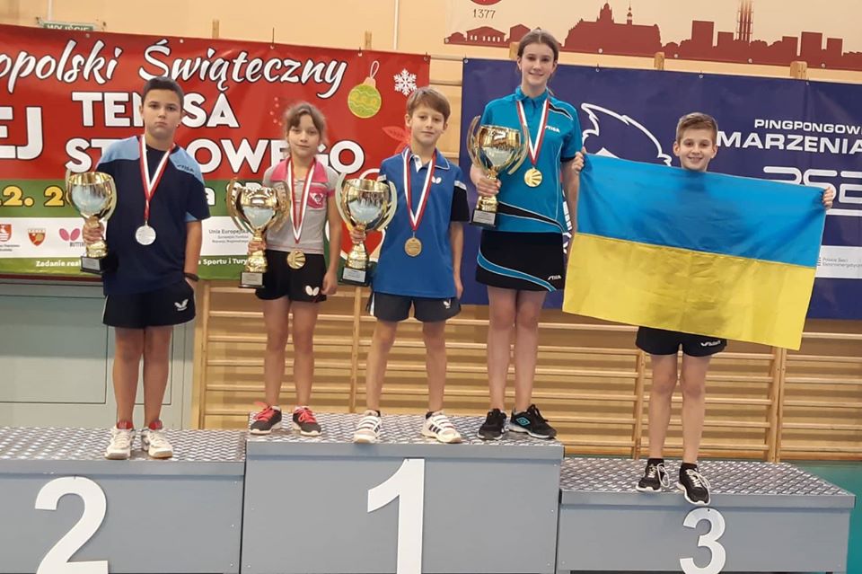 Юні прикарпатські тенісисти перемогли на турнірі в Польщі (ФОТО)