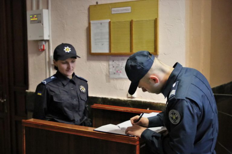 Дев’яту судову установу Прикарпаття взяла під варту Служба судової охорони (ФОТО)