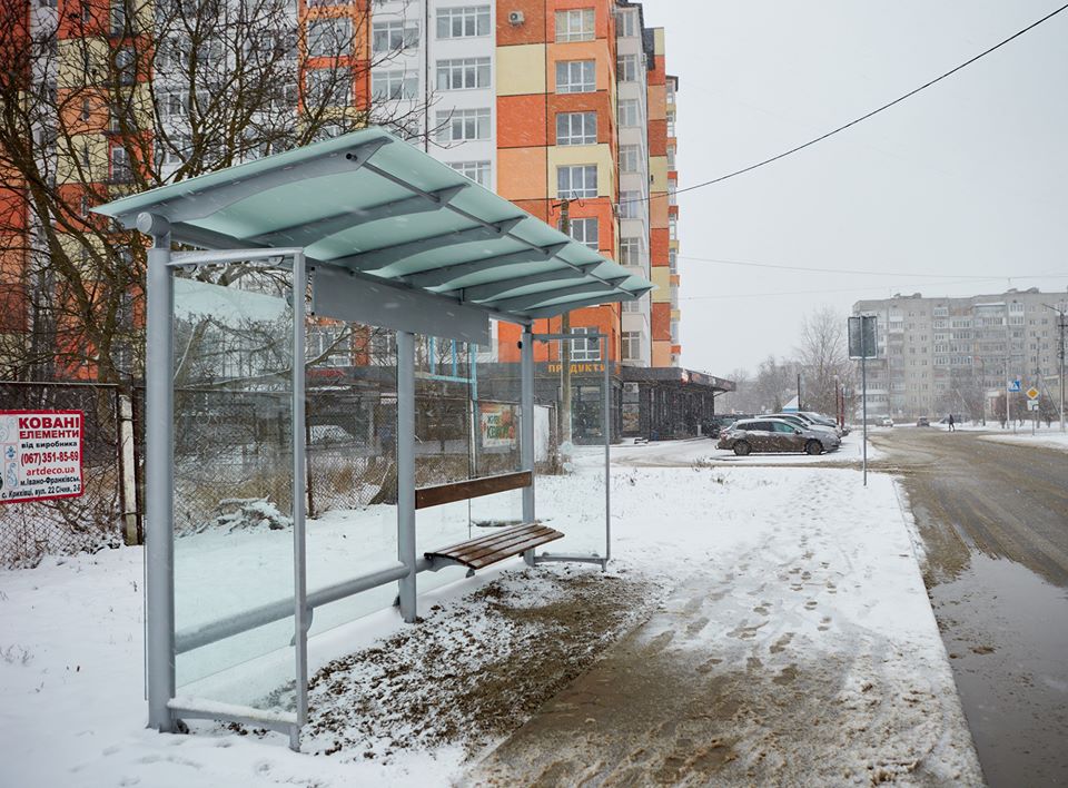 На Вовчинецькій встановили нові зупинки (ФОТО)