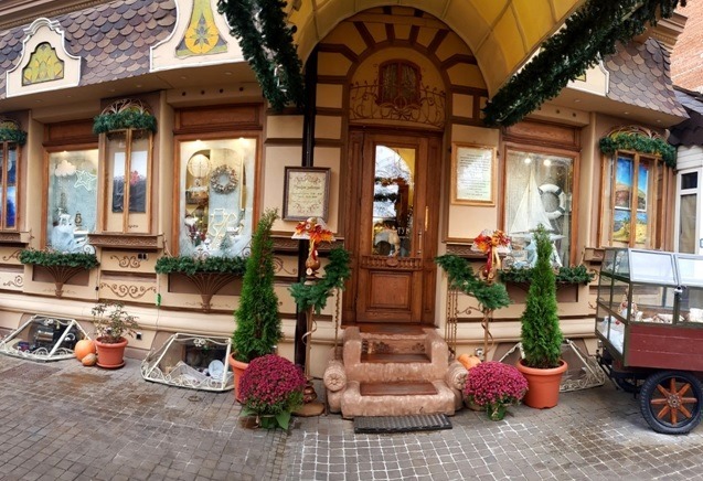 В Івано-Франківську оголосили переможців конкурсу на найкращу вітрину (ФОТО)