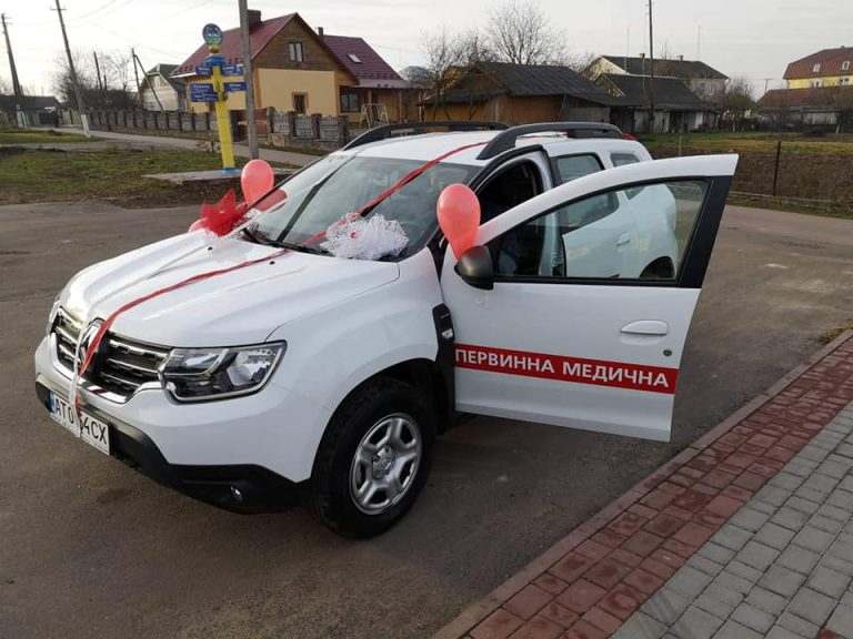 Новенький позашляховик отримали медики Верхнянської ОТГ (ФОТО)