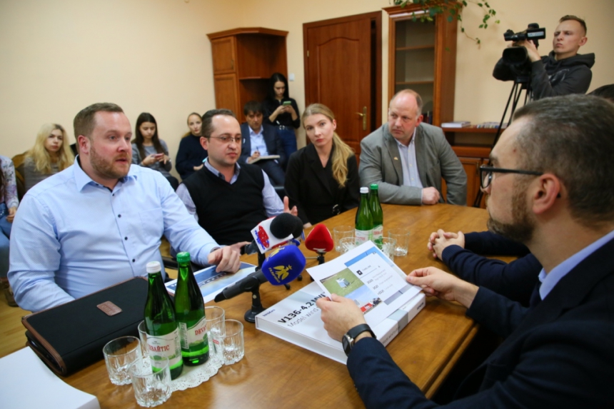 Німці хочуть збудувати у Тлумацькій ОТГ енергогенеруючі вітряки (ФОТО)