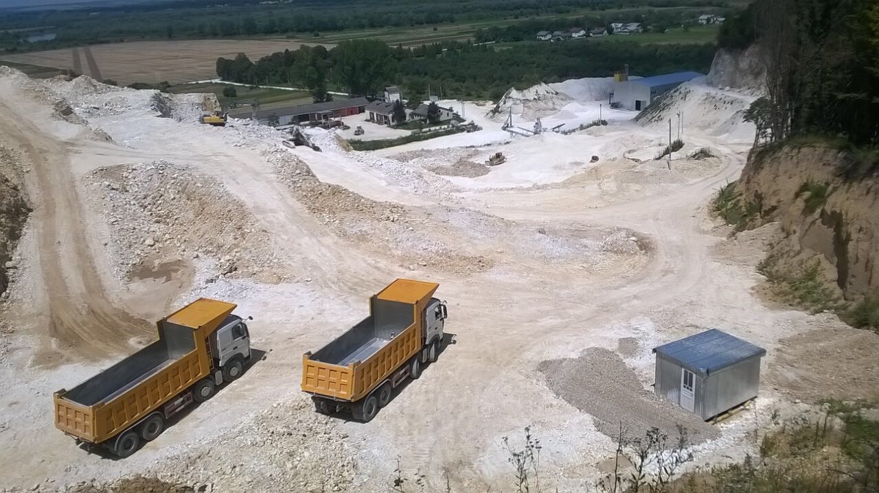 Інвестор комплексу з випалу вапна на Тисмениччині кличе протестувальників і громадськість на зустріч