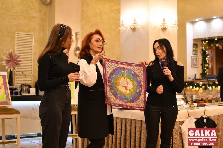 У Франківську влаштували благодійний вечір і аукціон, аби допомогти безпритульним тваринам (ФОТОРЕПОРТАЖ)