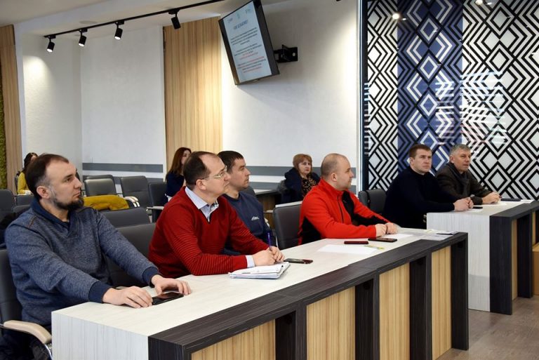 Франківським депутатам розповіли про зміни антикорупційного законодавства