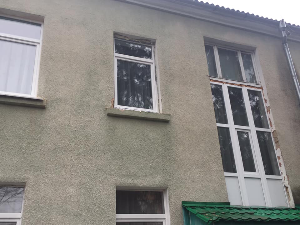 У франківському дитсадку «Ластівка» замінили вікна та двері (ФОТО)