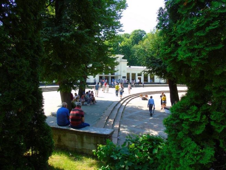Санаторії Трускавця – допоможуть Вам якісно відпочити та оздоровитись (ВІДЕО)