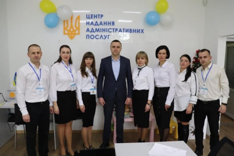 Ще один сучасний ЦНАП відкрили на Франківщині