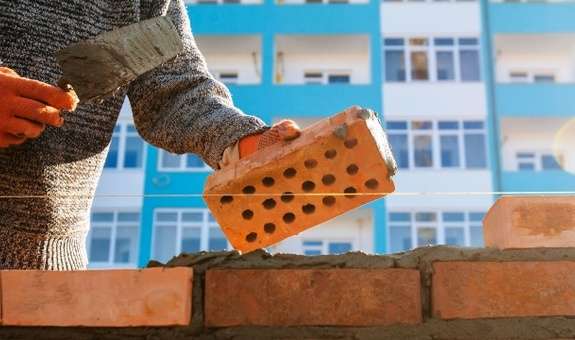 Відомо, які школи, садки та стадіони реконструюють на Прикарпатті у 2020 році