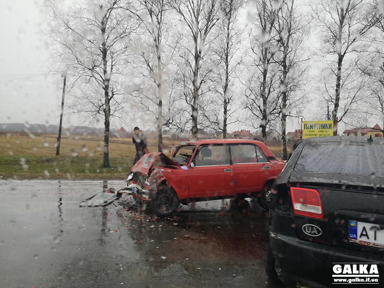 На в’їзді у Франківськ сталася масштабна ДТП (ФОТО, ОНОВЛЕНО)
