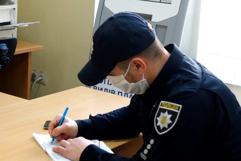 З п’ятниці поліція області штрафуватиме заклади, котрі не пішли на карантин