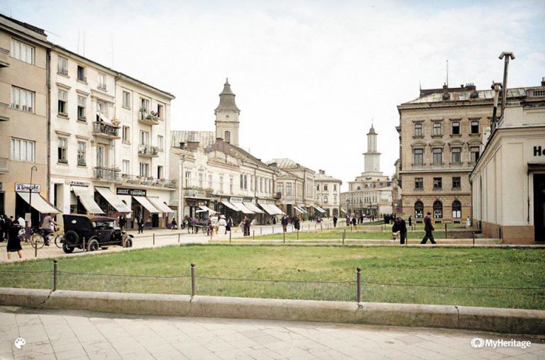 Франківський фотограф показав, яким був Станіславів 80 років тому (ФОТО)