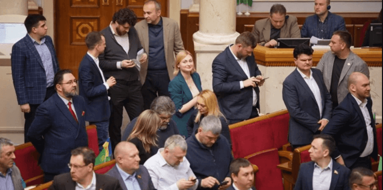 “Слуги народу” з Прикарпаття “стривожені” через створення спільної ради з мешканцями ОРДЛО