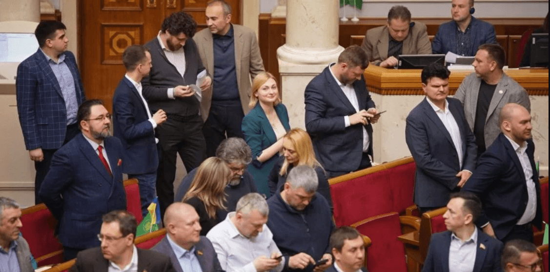 “Слуги народу” з Прикарпаття “стривожені” через створення спільної ради з мешканцями ОРДЛО