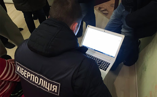 У Франківську шахрай здавав в оренду чужі квартири – його затримала поліція