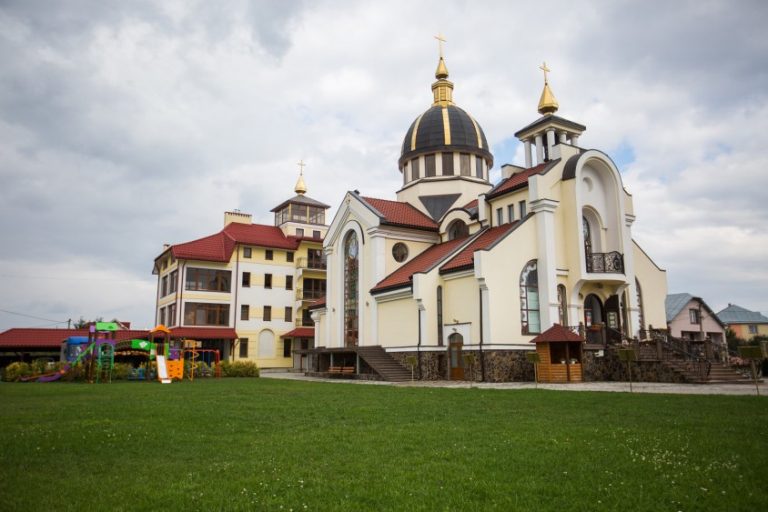 Франківських парафіян запрошують на храмове свято в режимі онлайн (ПРОГРАМА)