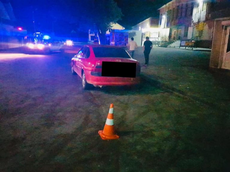 На Рожнятівщині п’яний водій збив чоловіка (ФОТО)