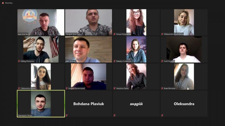 Про економіку, екологію та політичну діяльність: нардеп Едуард Прощук провів онлайн-діалог зі студентами