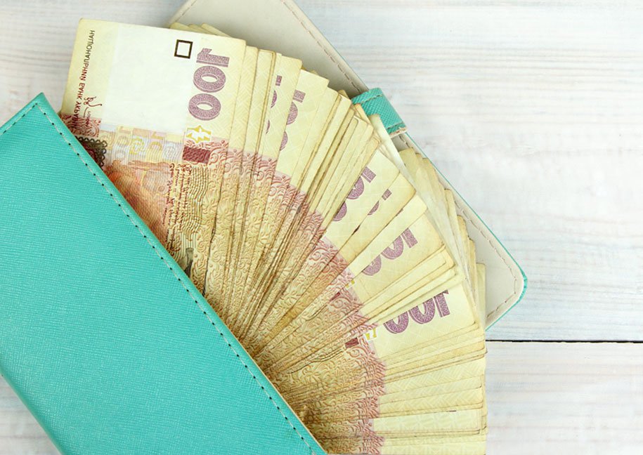 Майже на 305 мільйонів гривень зросли надходження ПДФО до зведеного бюджету від прикарпатських платників податків