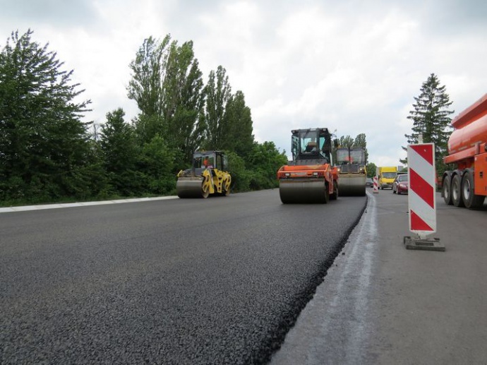 На Прикарпатті тестують новий принцип розподілу дорожніх коштів