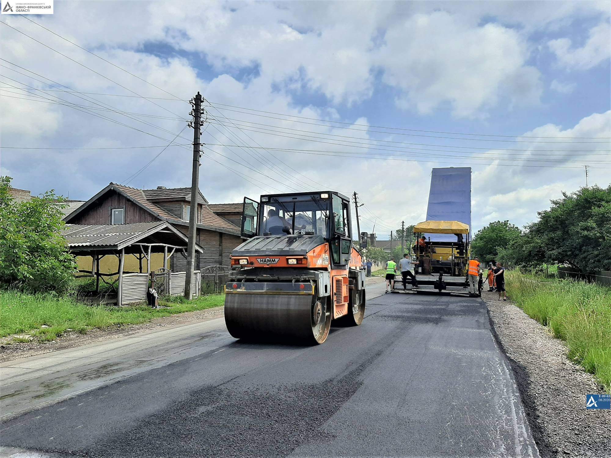 На Франківщині продовжують ремонтувати дорогу Галич-Сатанів (ФОТО)