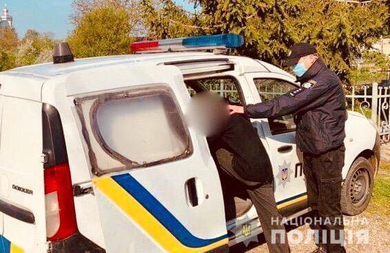 На Богородчанщині спіймали злочинця-рецидивіста, який обікрав будинок
