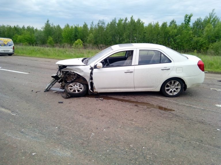 Стали відомі подробиці автотрощі поблизу міського кладовища (ФОТО, ВІДЕО)