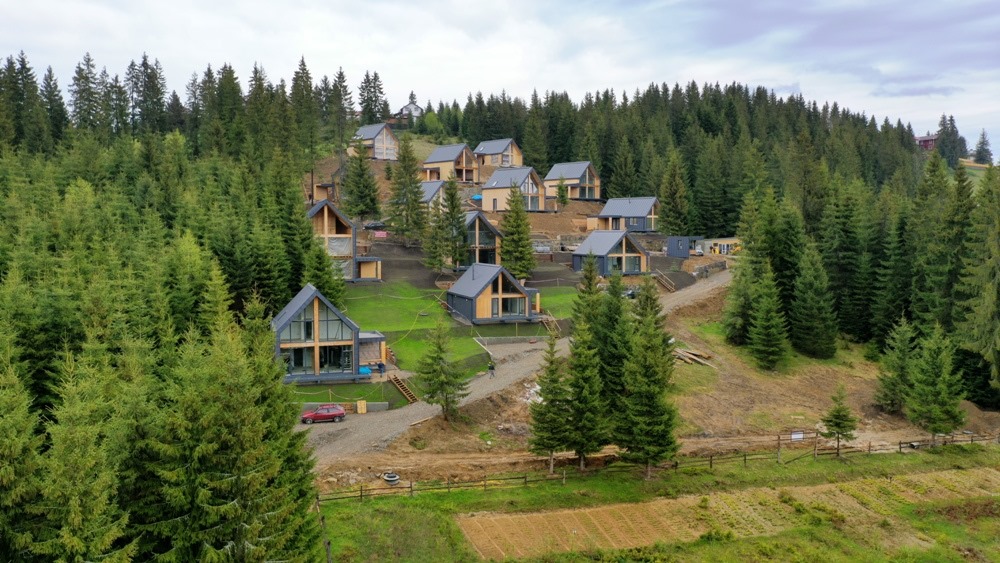 SKOGUR — місце сили: чому варто придбати будиночок в Карпатах